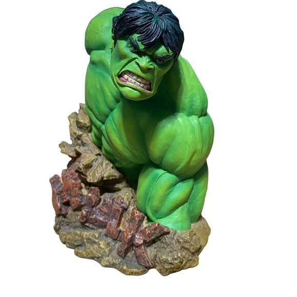Marvel Hulk Resin Statue Bust Green With Rock Base Collectible Display 8 Inches - Picture 2 of 8